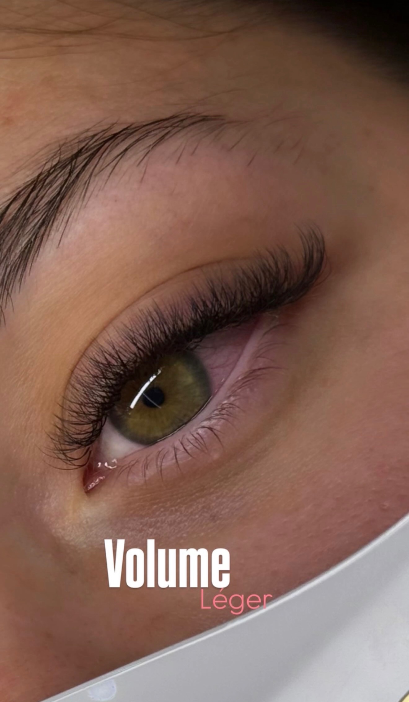 Effet foxy - extensions de cils