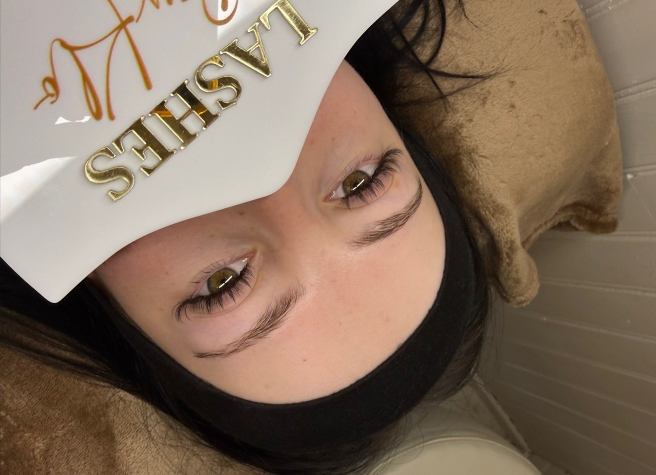 Semi rehaussement-extension de cils
